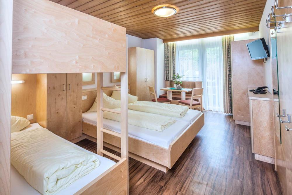 Kinderhotel Stefan Wenns Buitenkant foto